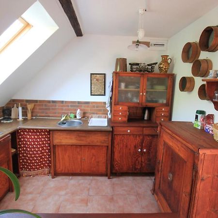 U Slunce Apartment Ostredek Bagian luar foto